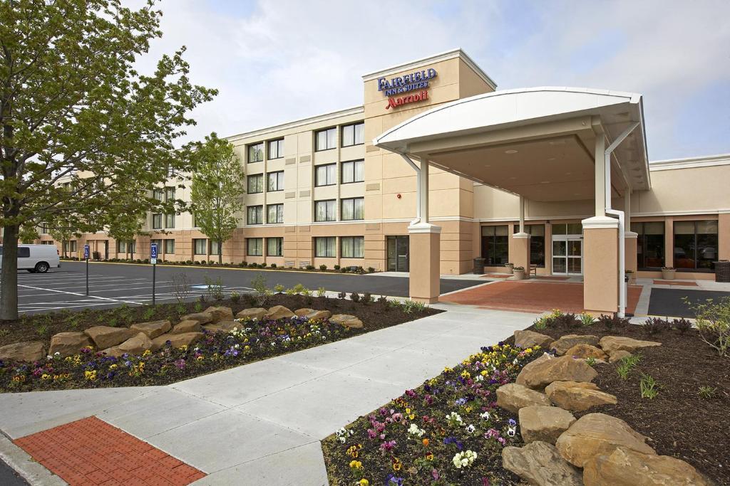 Fairfield Inn & Suites By Marriott Cleveland Бичвуд Экстерьер фото